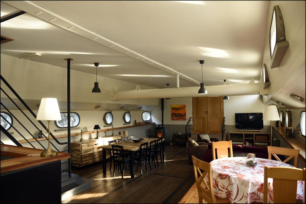 Peniche Rayclau Apartment Ronquieres ภายนอก รูปภาพ